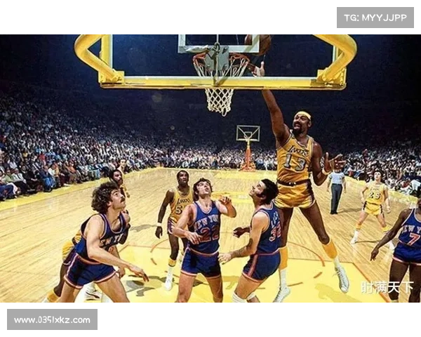 张伯伦在场上司职什么位置及其作用全面解析